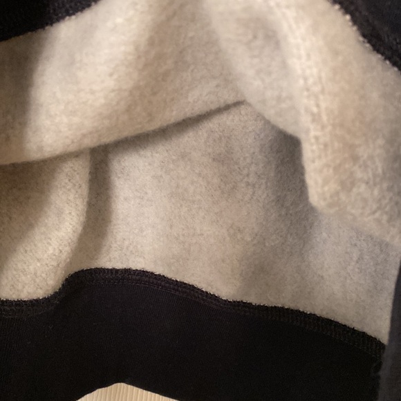 Orvis Angler Quarter Zip Sweatshirt - Medium - Picture 6 of 10